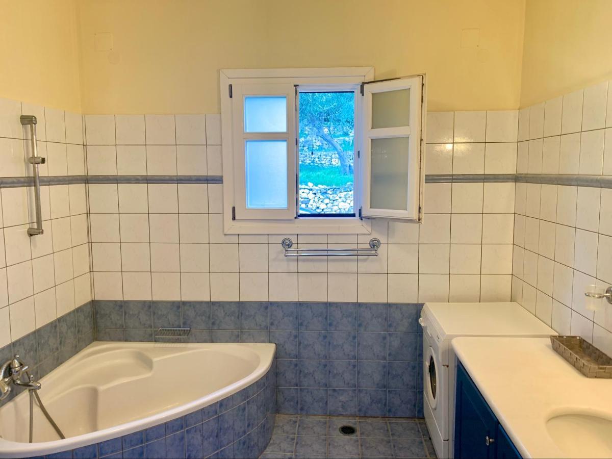 Pandora Villa Vathy  Room photo