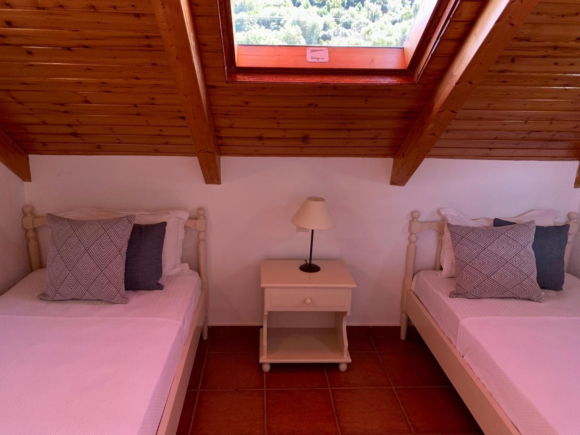 Pandora Villa Vathy  Room photo
